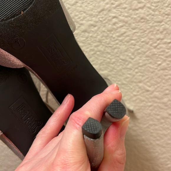 BRASH Shimmering Silver High Heels Size 7 Ankle Strap and Cross Over Strap - Picture 9 of 13